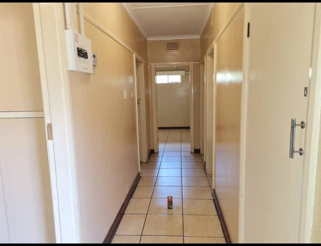 3 BEDROOM HOUSE TO LET IN GLENCOE